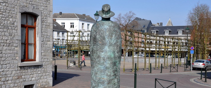 "Statue l’homme au loin" © FTLB/ P. Willems